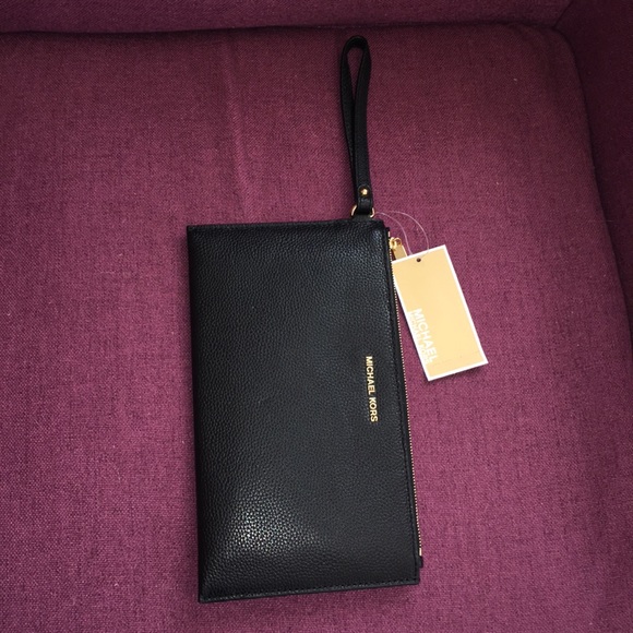 Gorgeous Michael Kors leather wristlet/wallet - Picture 7 of 8